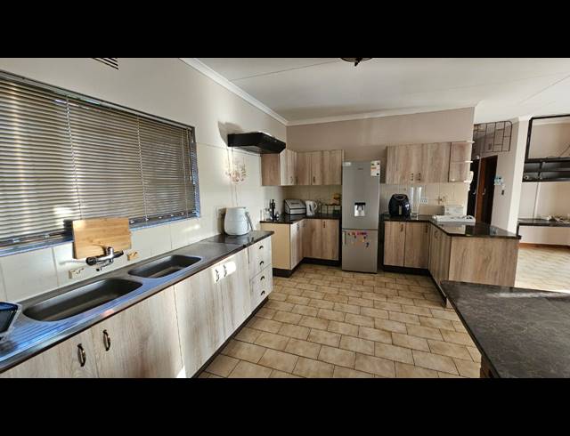 3 BEDROOM HOUSE FOR SALE IN NYALA PARK